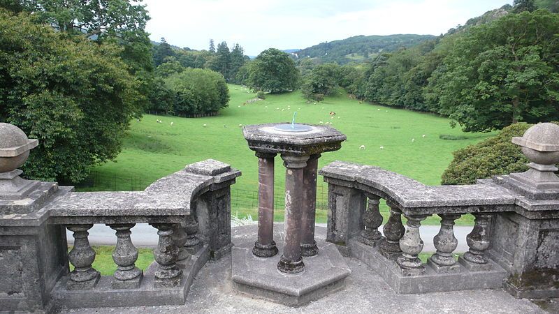 File:Sundial and Balustrade.JPG