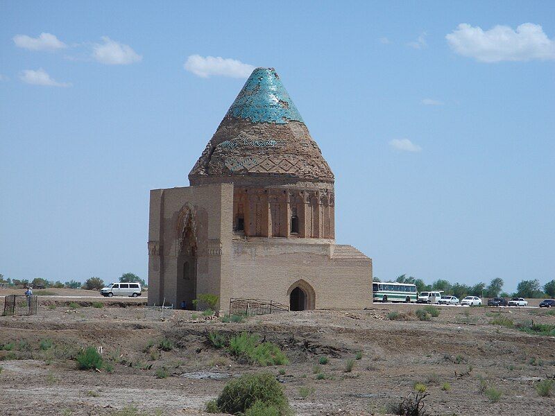 File:Tekesh Mausoleum.JPG