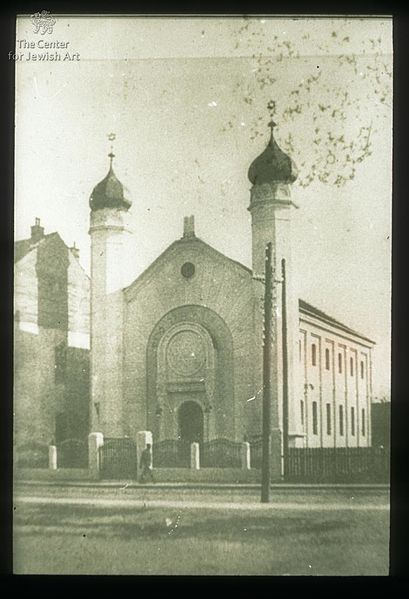 File:Bijeljina Synagogue 1.jpg