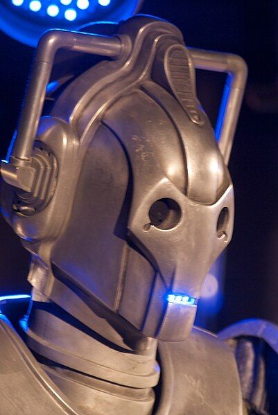 File:Cybermen (2659813546).jpg