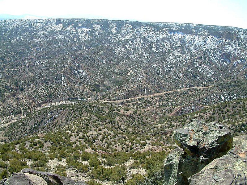 File:Embudo Pass.jpg