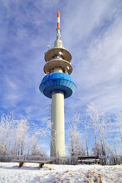 File:Fernmeldeturm Blauen.jpg