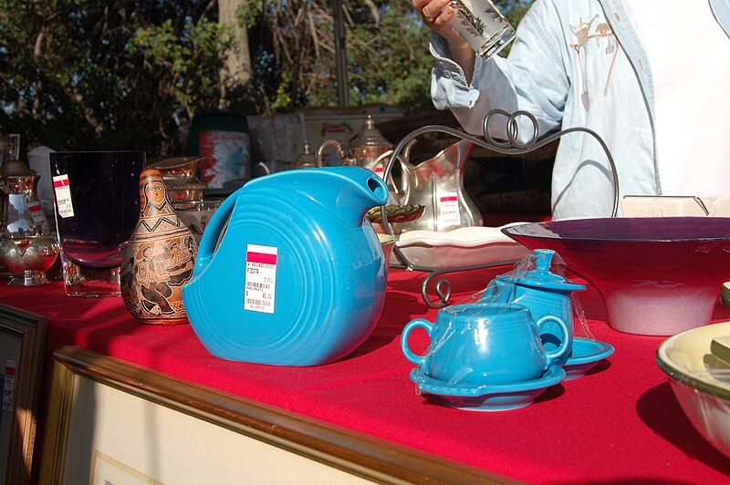 File:Fiesta ware fundraiser.jpg