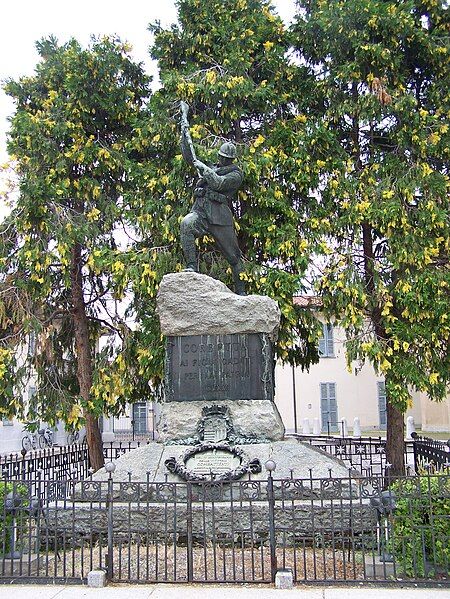 File:Monumentocaduti-Corbetta.JPG