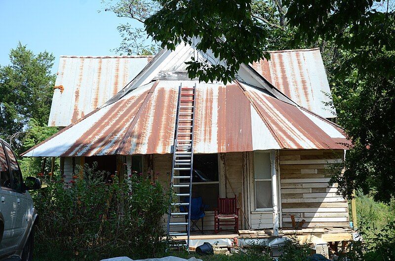 File:Sanders-Hollabaugh House.JPG