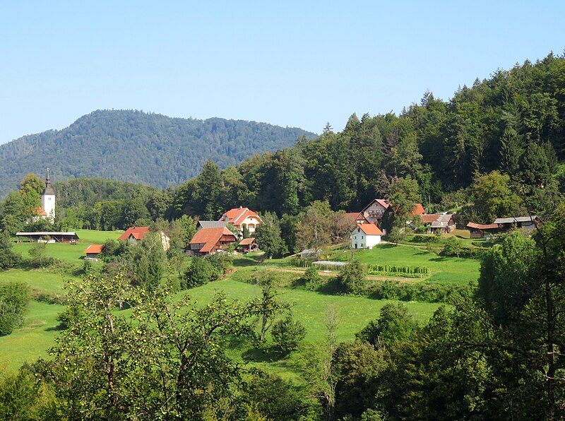 File:Zavšenik Slovenia 2.jpg