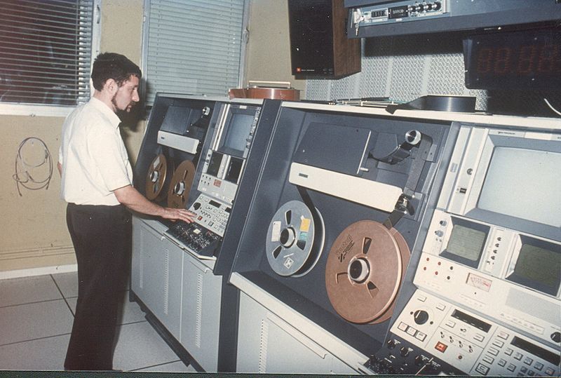 File:Ampex-avr3.jpg