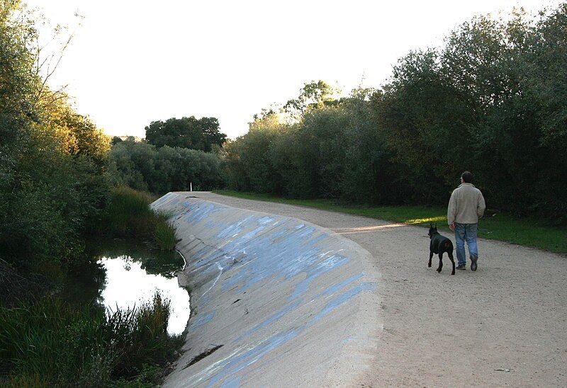 File:Atascadero-creek-north-of-more-mesa.jpg