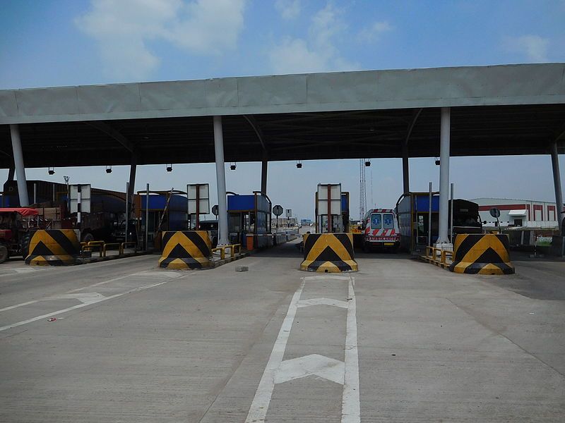 File:Bara Toll Plaza.JPG