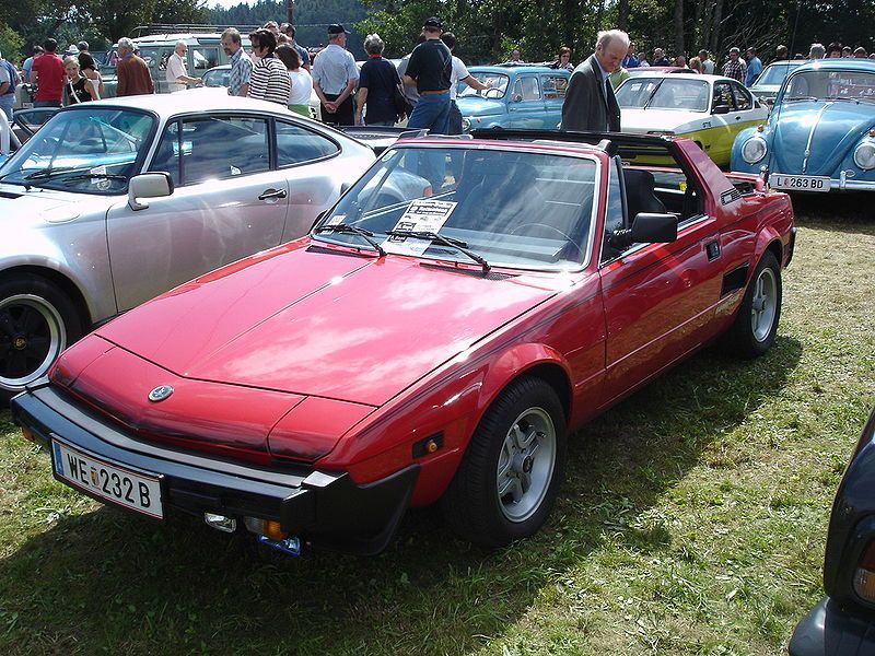 File:Bertone Spider.jpg