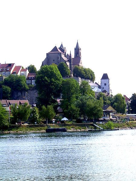 File:Breisach Rheinseite.JPG