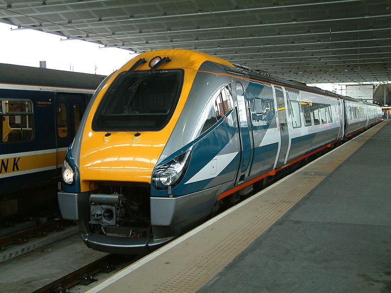 File:Class222-MidlandMainline-St.Pancras-20040928.JPG