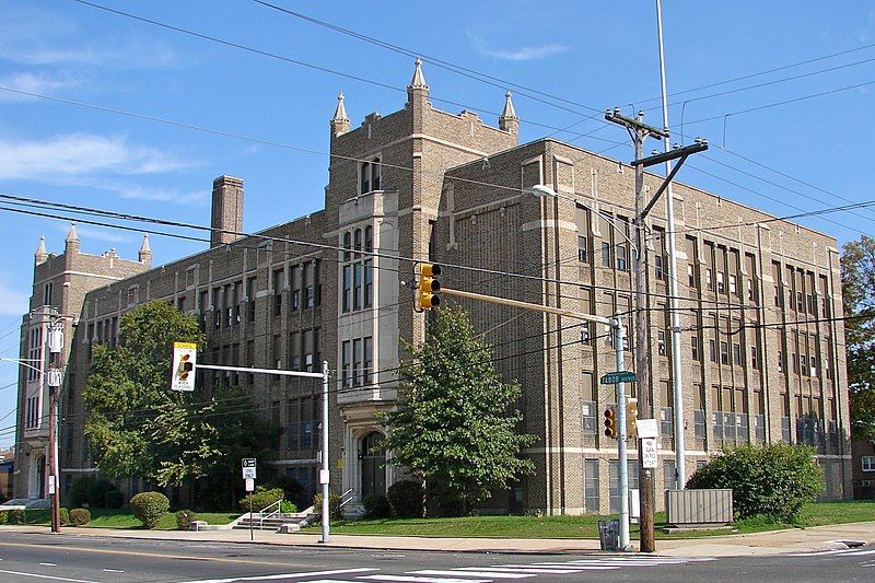 File:Creighton School Philly.JPG