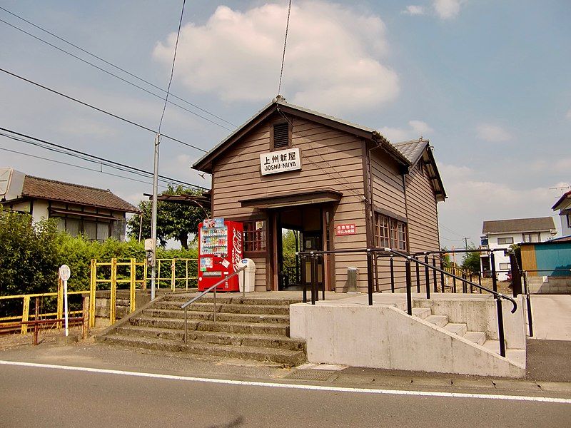 File:Jōshū-Niiya Station 31-Aug-2013.jpg