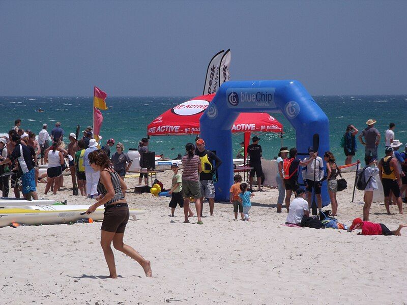 File:Kayaking competition Cottesloe.JPG