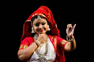 Mohiniyattam