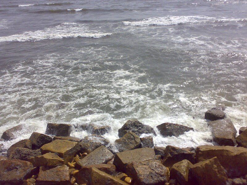 File:Sea view karachi.jpg