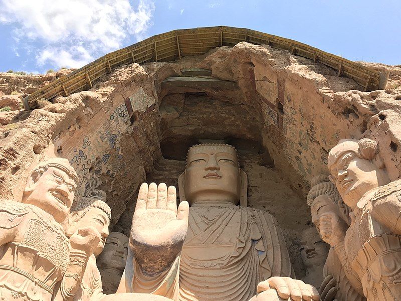 File:Tiantishan Grotto Budda.jpg