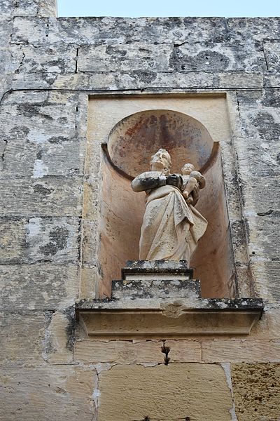 File:Żurrieq Niche.jpg