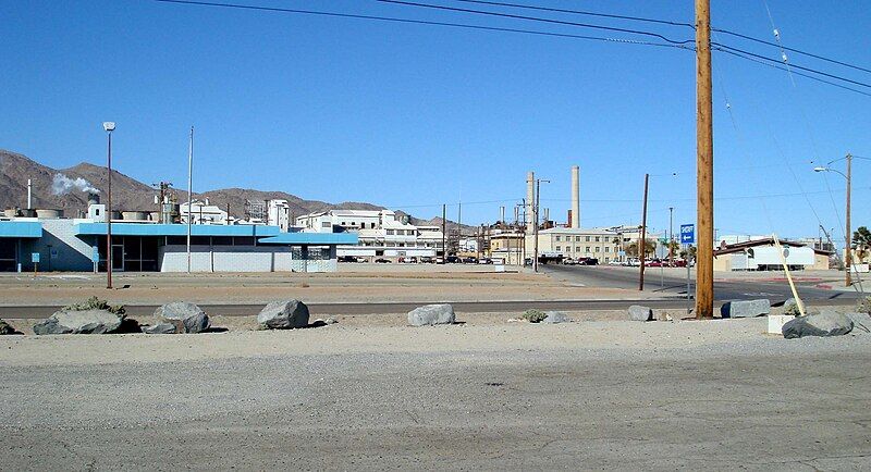 File:01-2007-Trona-CA-01.jpg