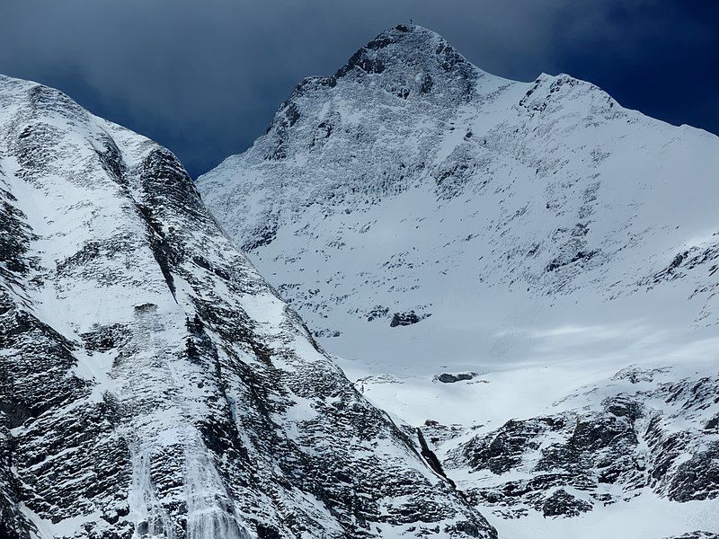 File:Avalanche Vanil Noir.jpg