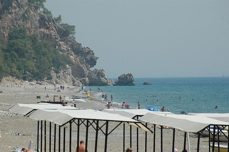 File:Beldibi beach kemer.jpg