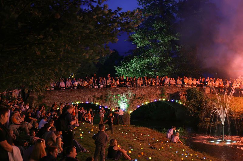 File:Brueckenfest Limbach.jpg