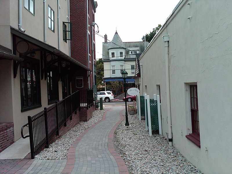 File:ClintonNJalley.jpg