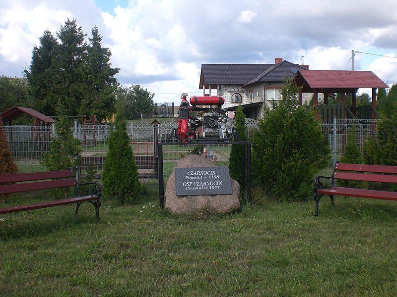 File:Czarnocin, fire station.jpg