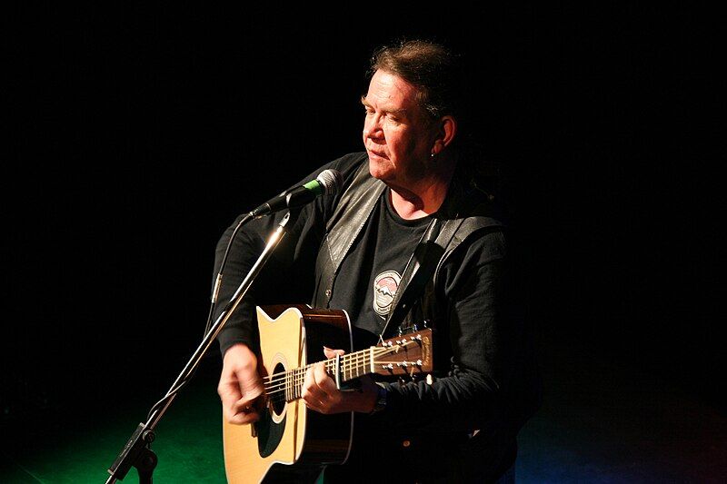 File:Dick Gaughan 1.jpg