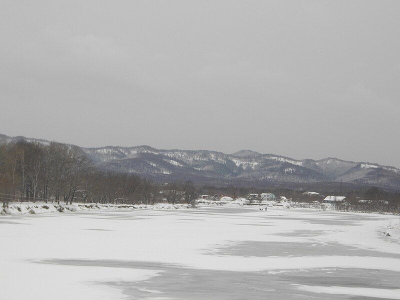 File:Lyutoga river.jpg