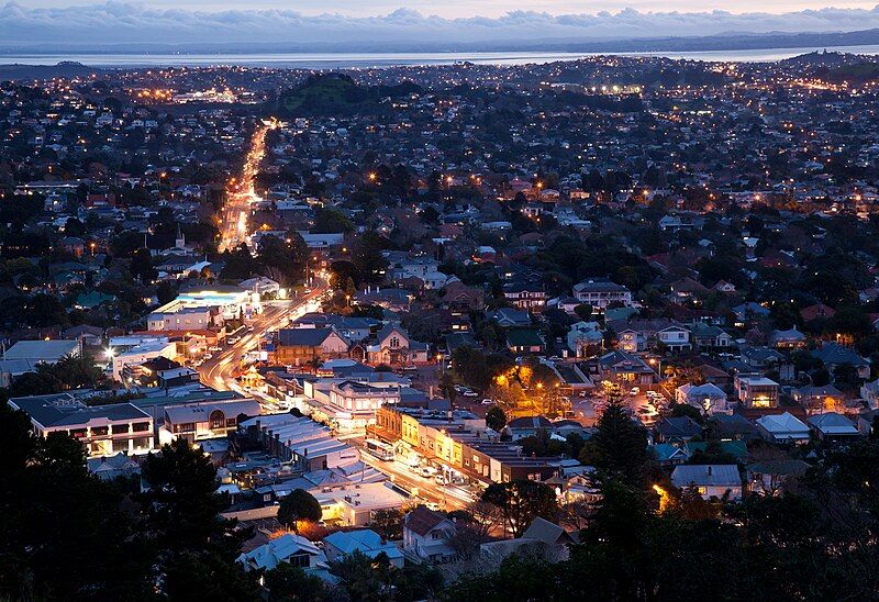 File:Mount Eden Road.jpg