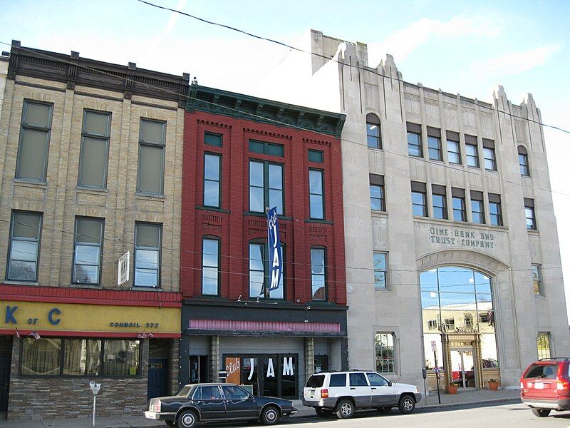 File:Pittston, Pennsylvania (4112071914).jpg