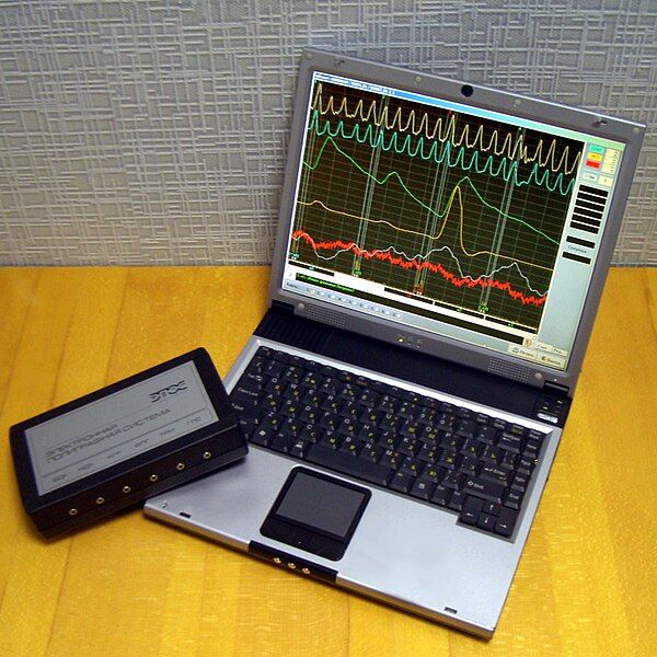 File:Polygraph1.jpg