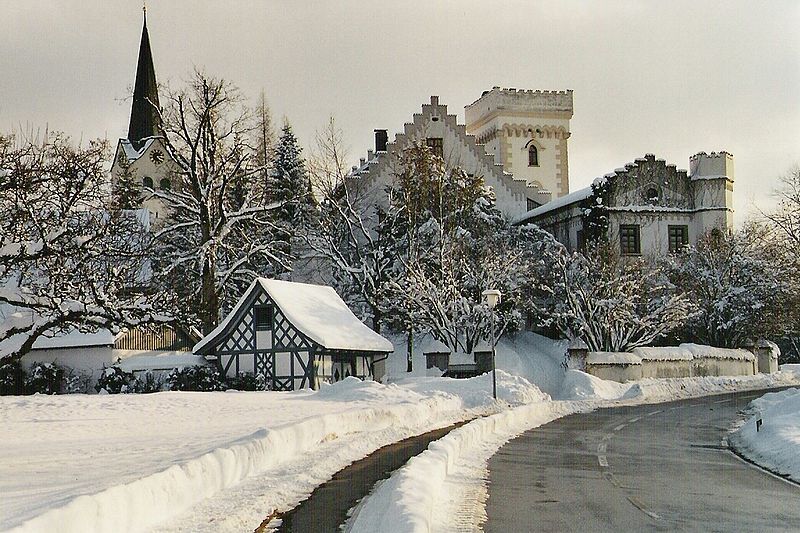 File:Ratzenried Castle.jpg