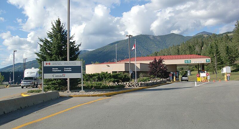 File:Roosville, BC.JPG