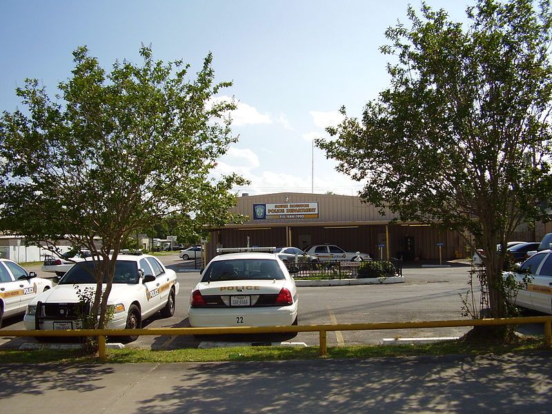 File:SouthHoustonPoliceDepartmentRearEntranceTexas.JPG