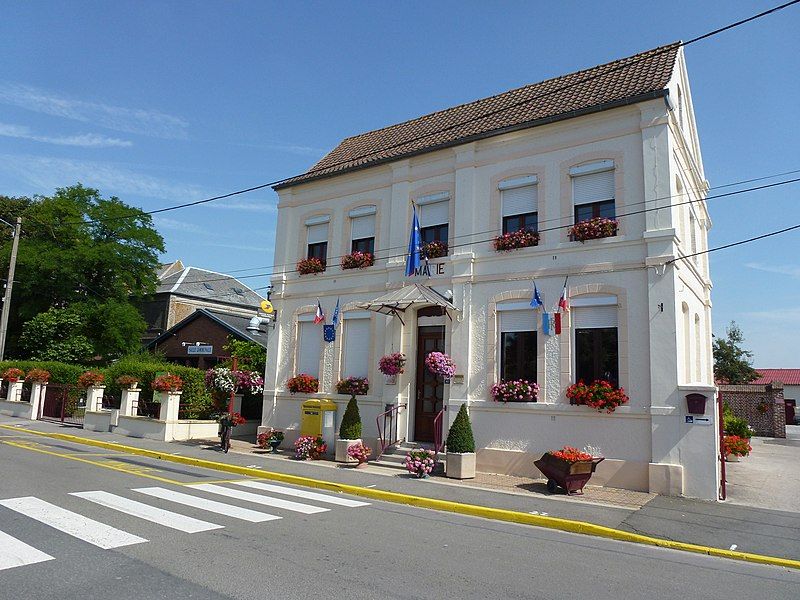 File:Vieille-Église (Pas-de-Calais) mairie.JPG