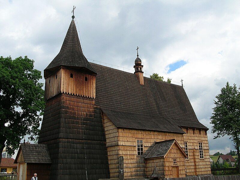 File:Church in Libusza.jpg