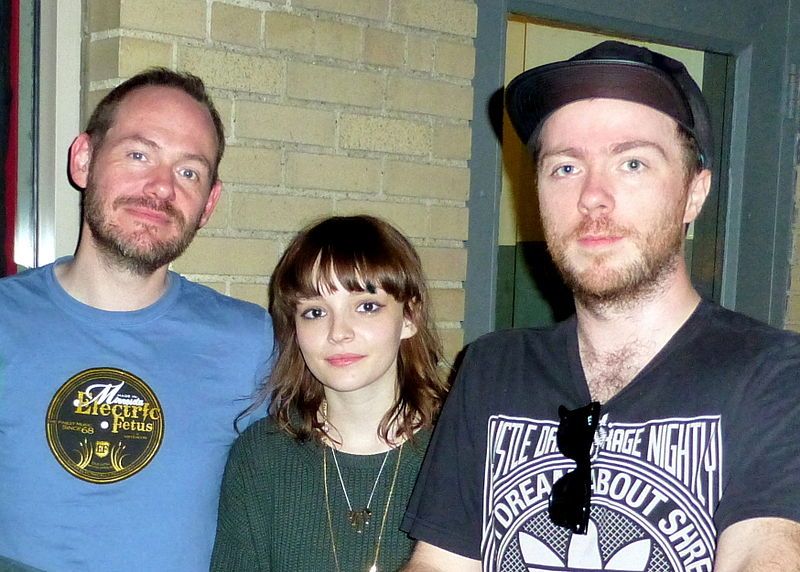 File:Chvrches 2014.jpg