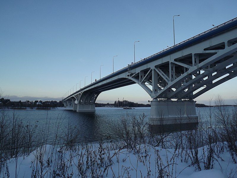 File:Dubna bridge.winter2018.jpg