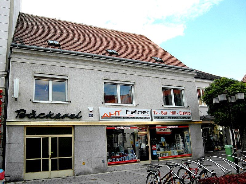 File:Korneuburg-Hauptplatz33.jpg