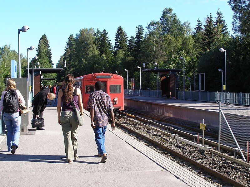 File:Kringsjå stasjon 2.jpg