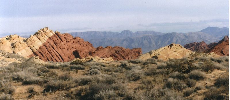 File:LakeMead-redstone.jpg