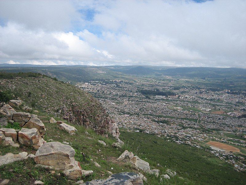 File:Lubango sight.jpg