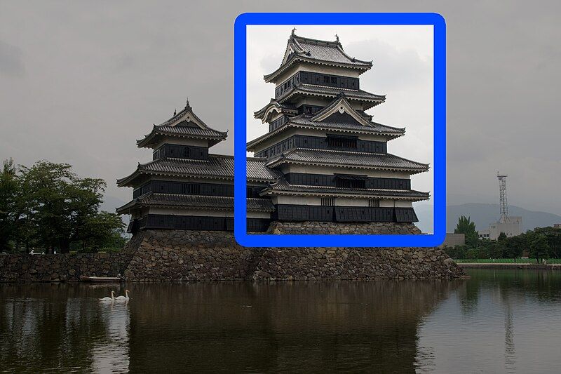 File:Matsumoto Castle 04-focused-right.jpg