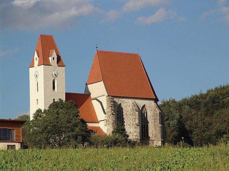 File:Mauer Kirche 10.jpg