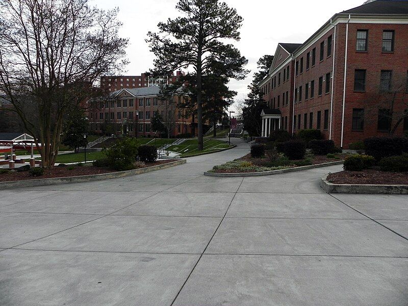 File:NCCU campus grounds.JPG