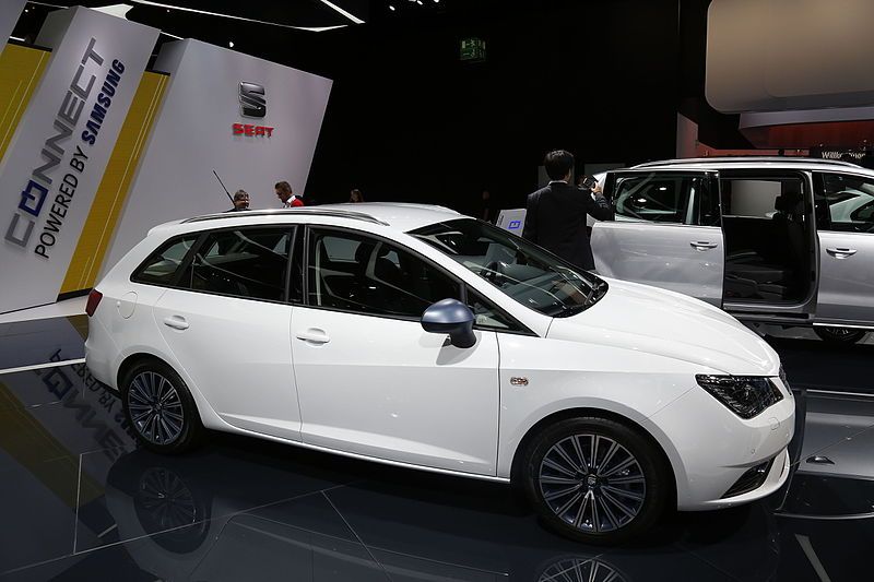 File:SEAT Ibiza CONNECT.JPG