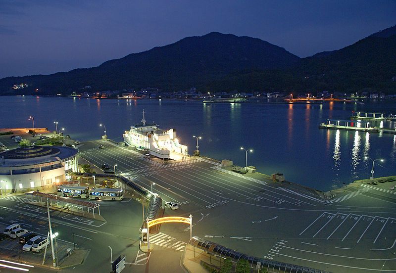 File:Tonosho port05s3200.jpg